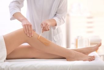 Waxing-legs-salon-1